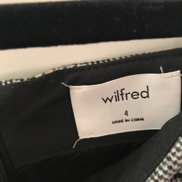 Plaid Mini Skirt - Picture 3 of 3